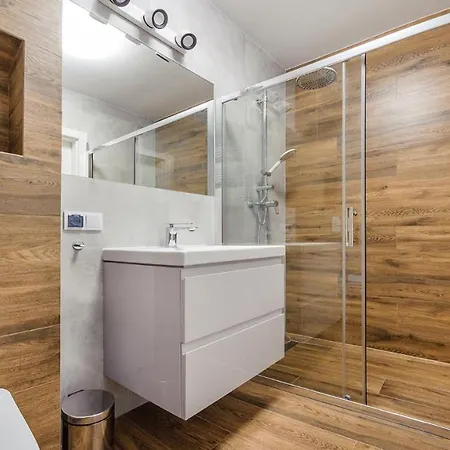 Z Garazem Niebieska Perla 25 G - Perlowa Przystan Apartment